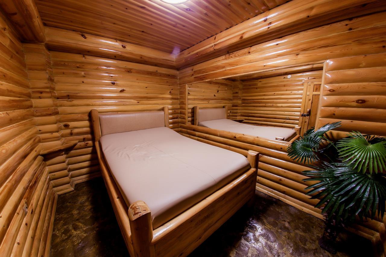 Hotel Edem Karaganda Luaran gambar